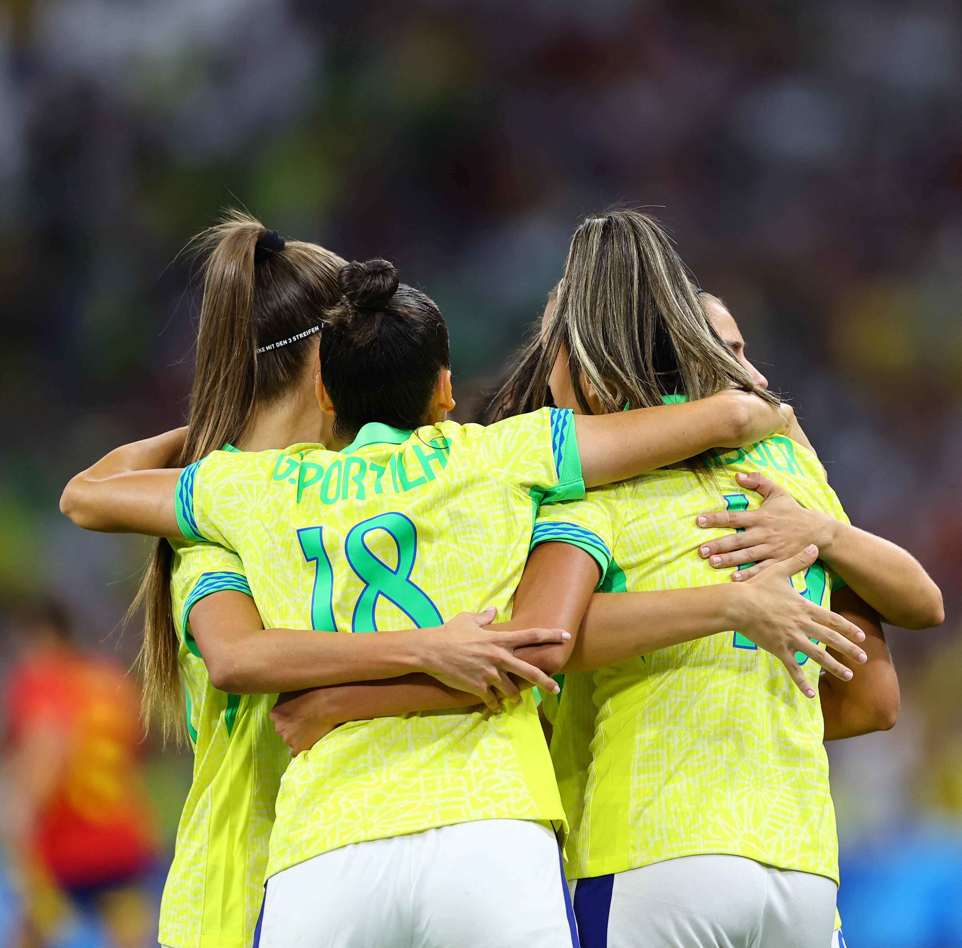 乐鱼体育登录入口-巴西队在国际女子足球比赛中击败对手