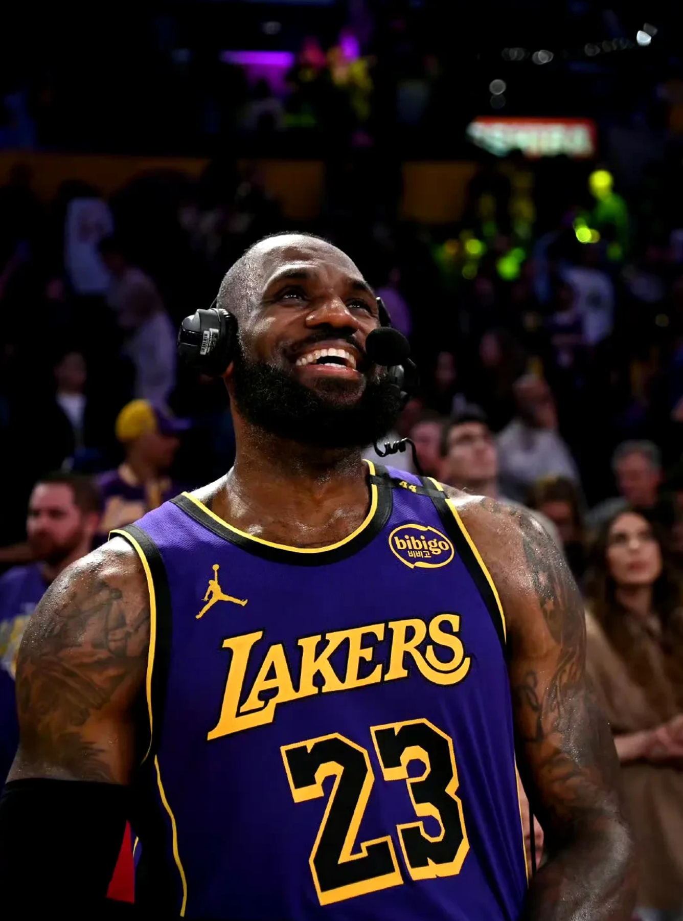 乐鱼体育课程-湖人力克国王再次获胜,灰熊横扫奇才登顶榜首的简单介绍