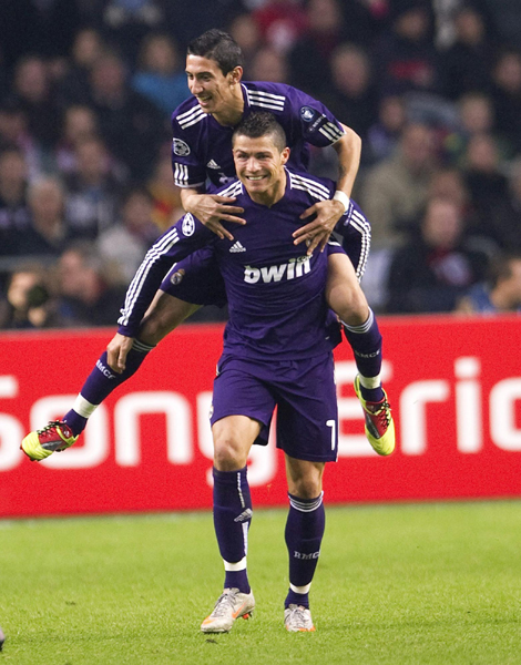 拜仁大胜阿贾克斯，凭借出色实力晋级