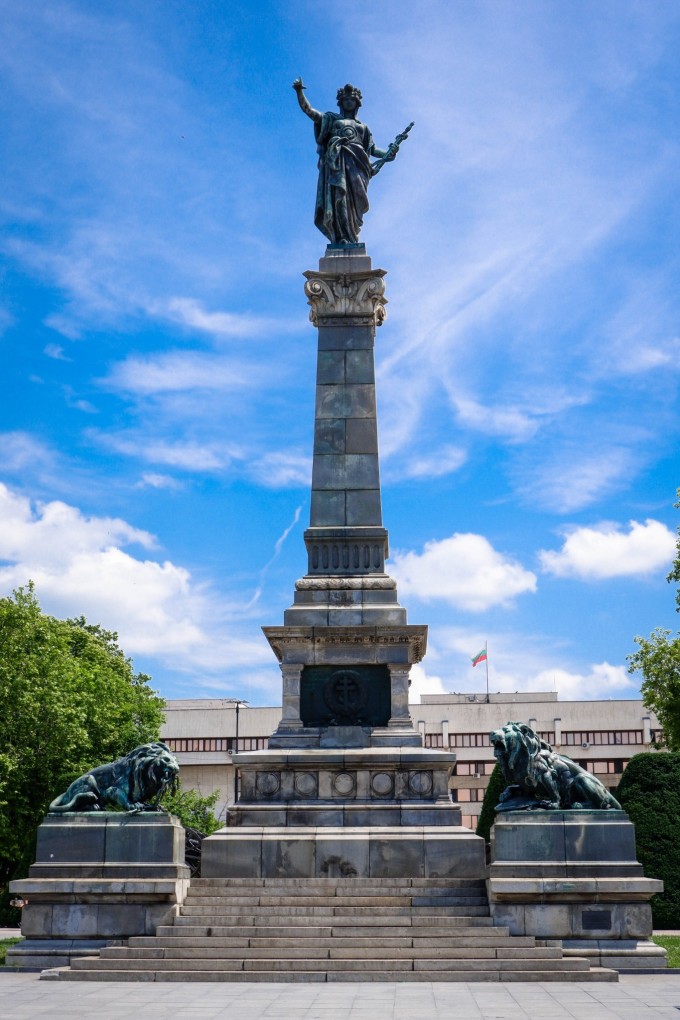 保加利亚力克摩尔多瓦，出线希望渐近