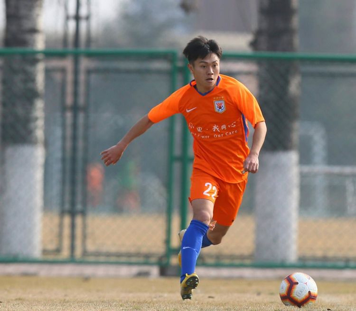 乐鱼体育官方入口-包含鲁能主场惜败恒大，遭遇近期颓势的词条